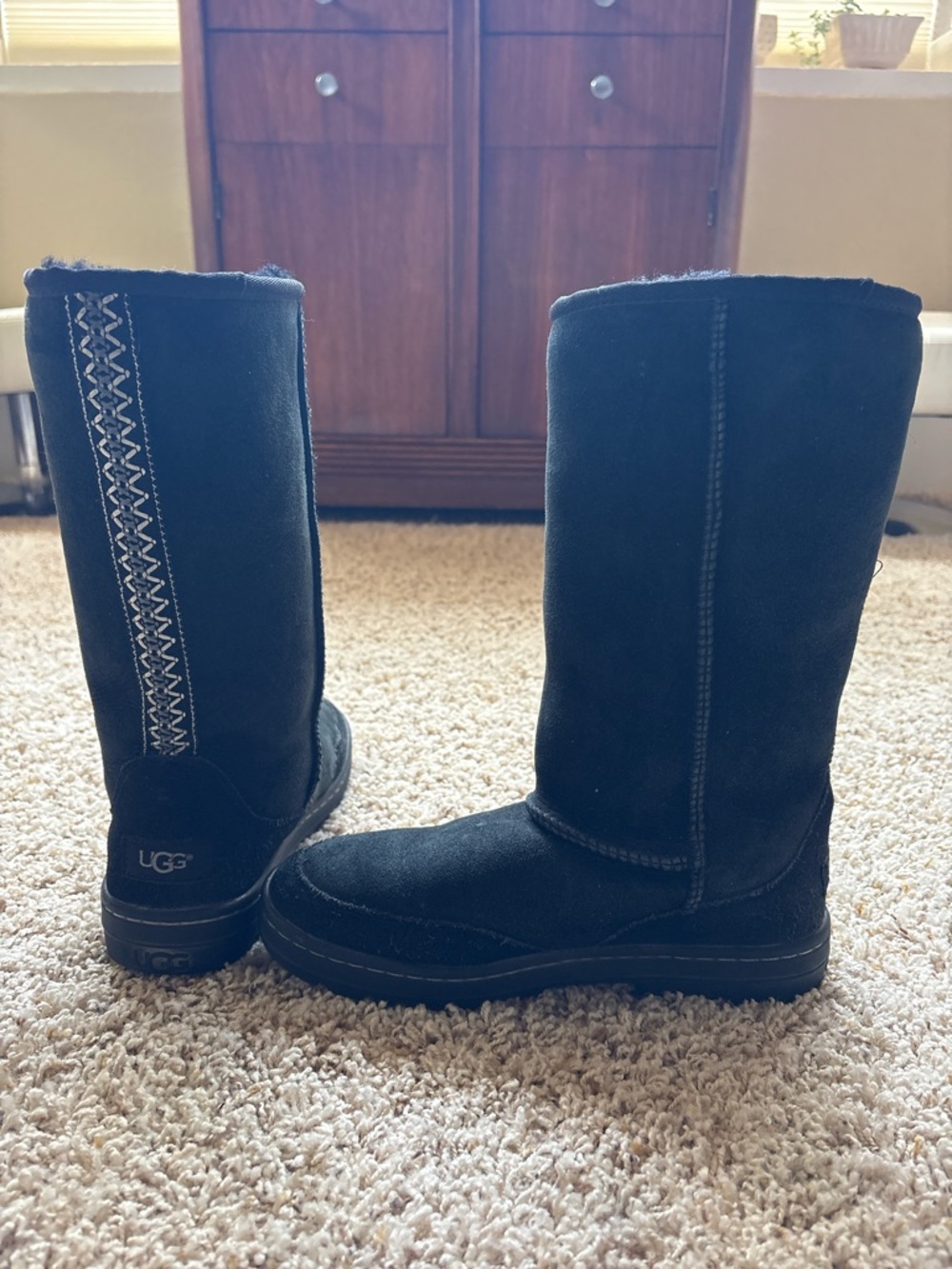 UGG Ultra Tall Revival Boots Sz 7